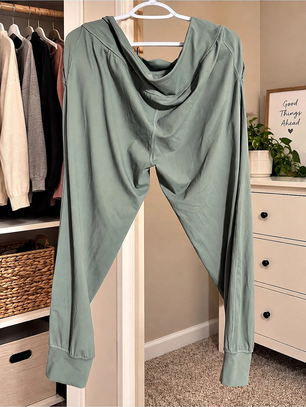 Yoga SoftSculpt Green Athletic Leggings XL Like New